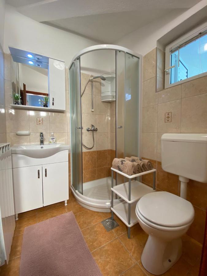 Guest House Renata Plomin Luaran gambar