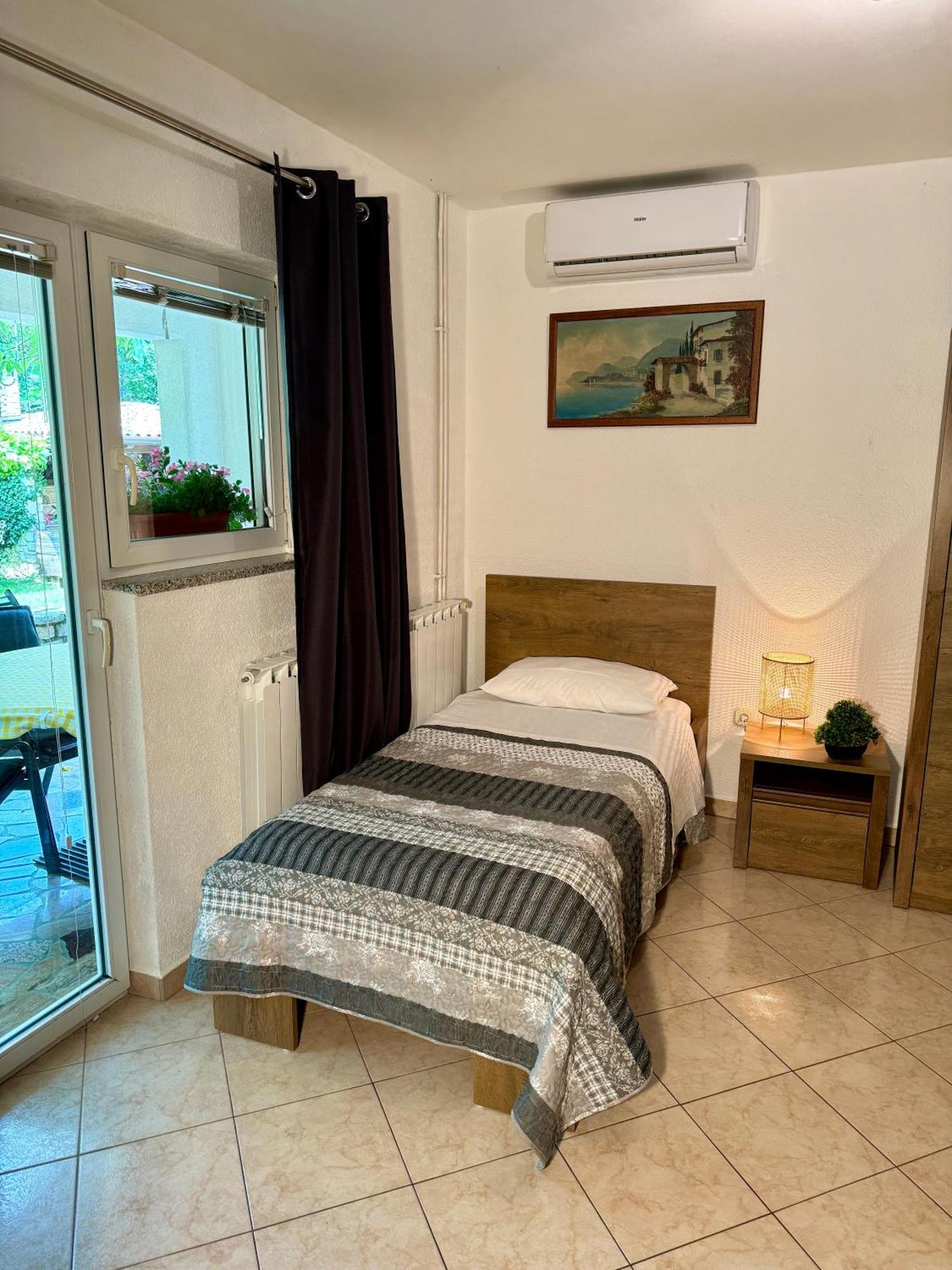 Guest House Renata Plomin Luaran gambar